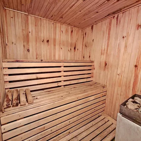 Large House With Private Garden And Sauna * Teerau
